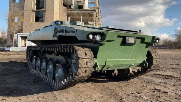 Боевой робот "Маркер" принял участие в настоящих учениях