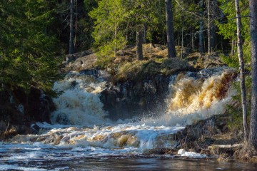 Водопад Ахвенкоски в Карелии