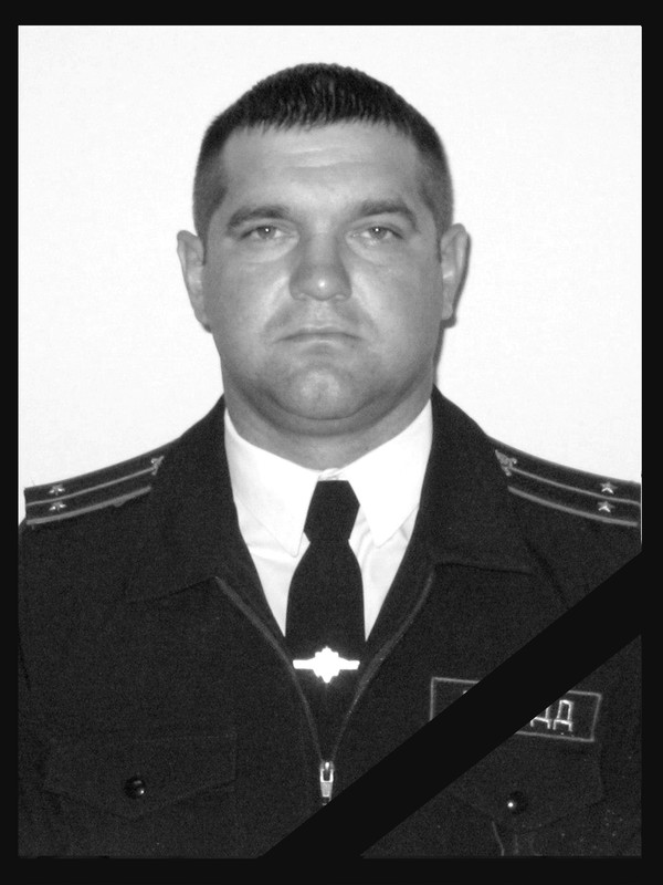 Взрыв гранаты в авто в Ровеньках (ЛНР) попал на видео. [18+]