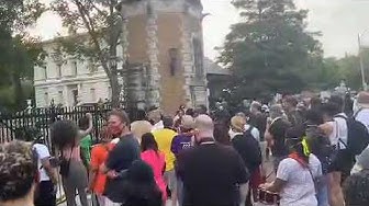 Активисты «черного Майдана» вновь пришли к семейной паре, защищавшей свой дом с оружием | Чернокожим в США можно убивать, белым – нет