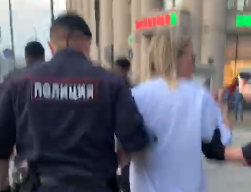 На Лубянке задержали тётю Лошадь