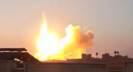 Жуткий взрыв в Сирии: смертник прорвался на склад с боеприпасам