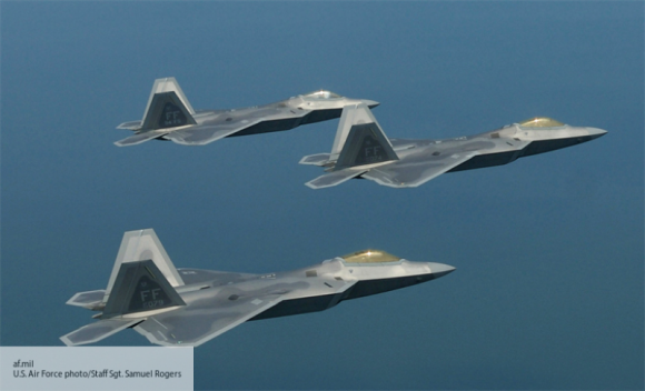 В США объяснили массовое падение американских истребителей