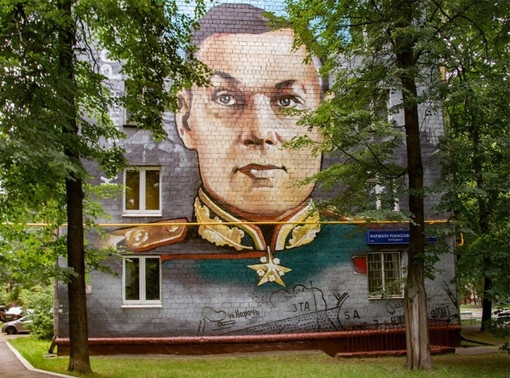 В Польше обезглавили скульптуру маршала Рокоссовского