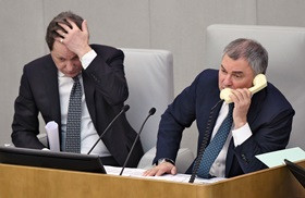 У депутатов двоится гражданство