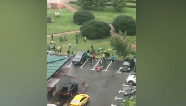 Около 30 курьеров устроили драку на северо-западе Москвы