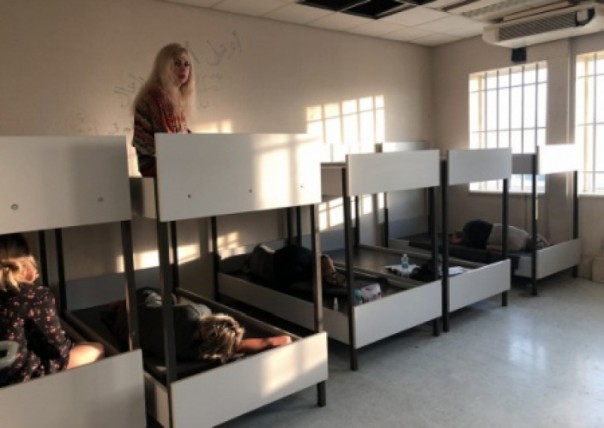 "Радости безвизга": В Греции задержали 17 украинцев, оставив их без еды и воды.