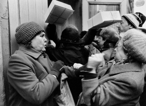 В погоне за дефицитом