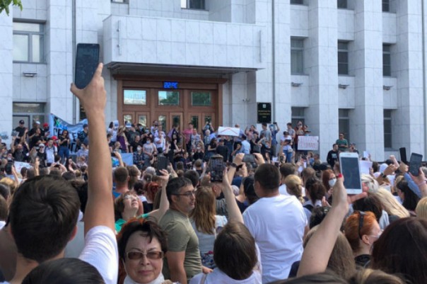 Лицемерие протеста