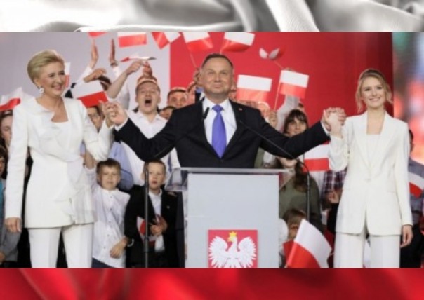 Ну, и помогут тебе твои ляхи?! Зеленский поздравил Дуду с победой на президентских выборах: Вместе мы сильнее