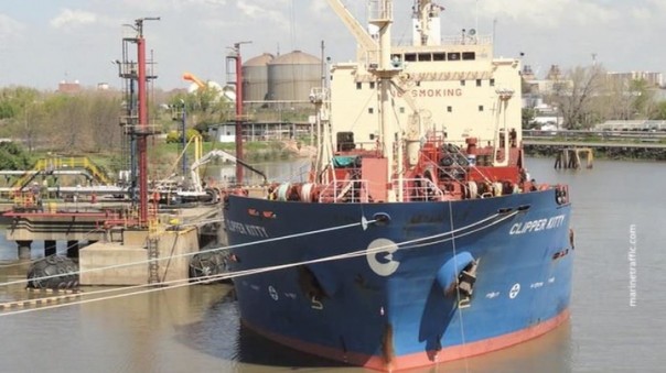 Пираты захватили 16 членов российско-украинского экипажа Curacao Trader