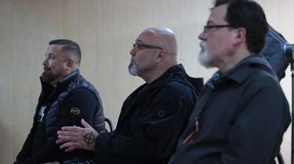 Звенья одной цепи: StopFake, Facebook и украинские неонацисты