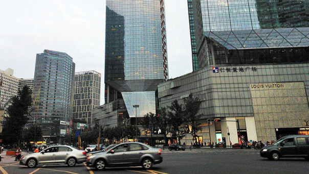 Китай потребовал от США закрыть генконсульство в городе Чэнду