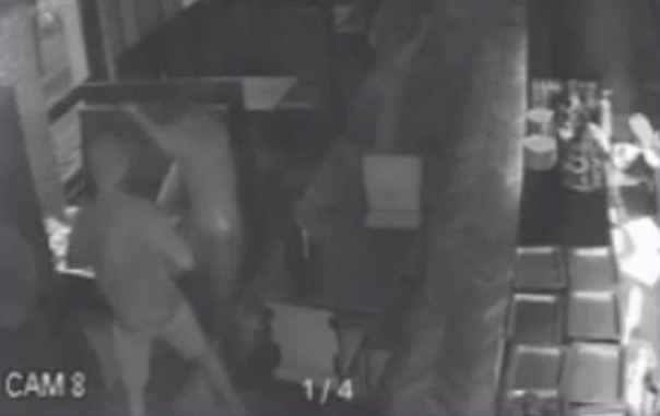 Устроил побоище: «Слуга народа» в ресторане напал на женщину