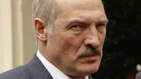 Никогда ты не будешь батькою (С)