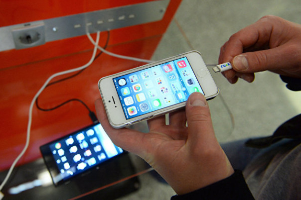 Эксперт рассказал, какие ошибки чаще всего делают, заряжая смартфон