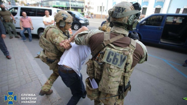 Захвативший банк в Киеве назвал себя святым духом