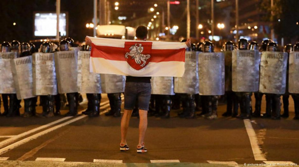 "Майдан"  в Минске - всё идёт по методичке