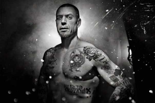 Зеленский вручил «заслуженного артиста» экс-лидеру «Ляписа Трубецкого» Михалку