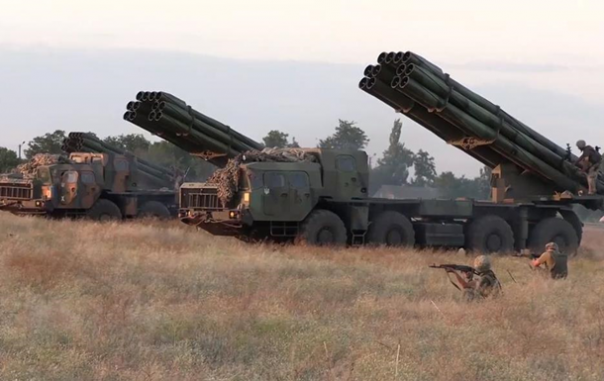 Украинские боевики в Херсонской области провели учения расчетов "Смерч" и "Точка-У"