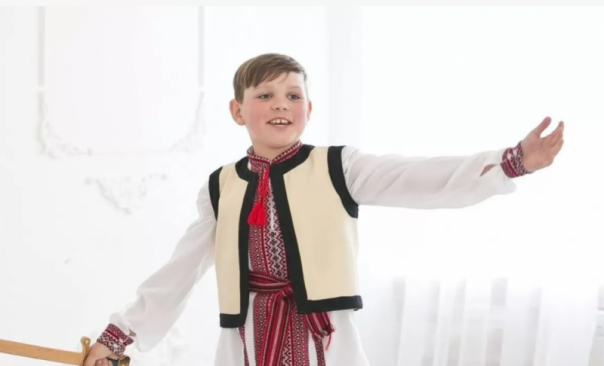 Скандал с недопуском сироты на детский песенный конкурс. Стогний призвал прекратить финансирование «оскотинившихся» чиновников