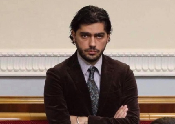 «Слуге народа» Гео Леросу сожгли автомобиль