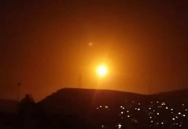 Враг нанёс удар по Дамаску, ПВО сбивает ракеты (Видео) | Сирия. Взрыв в провинции Хама | Итоги дня