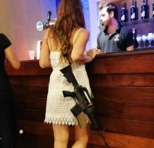Как носят оружие в увольнительной в Израиле?