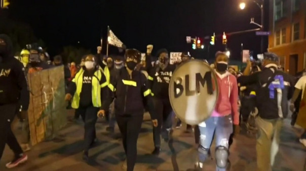 США протестуют против полицейского насилия