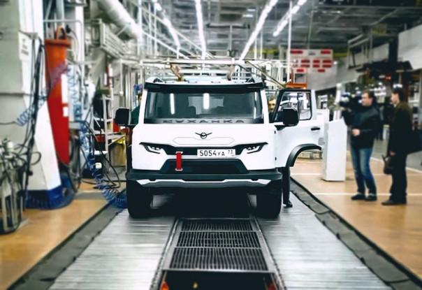 Новый дизайн «Буханки» понравился поклонникам УАЗа