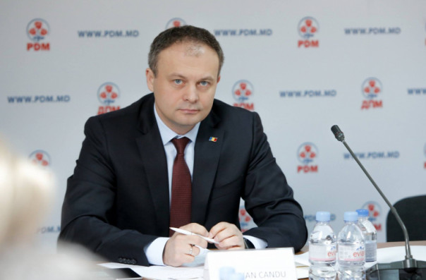 Цинизм по-молдавски: Канду попросил помощи у демократов