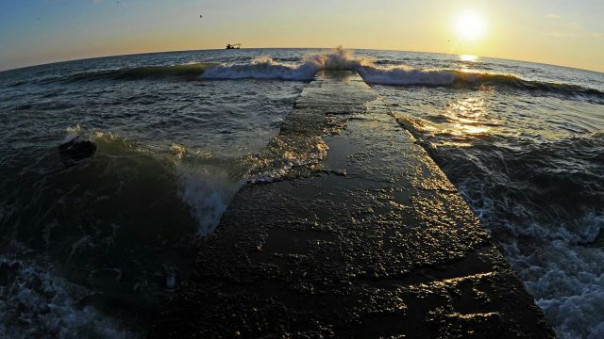 Загадочное явление в Черном море вызвало споры в Сети