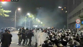 В столице Киргизии схлестнулись недовольные итогами парламентских выборов и отряды спецназа, в ход пошли "коктейли Молотова"