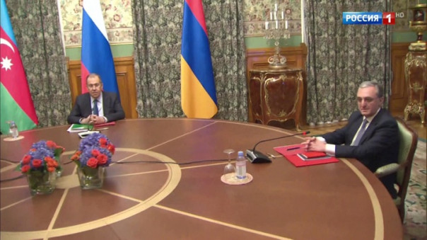 Переговоры по Карабаху в Москве продолжаются более шести часов