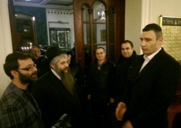 Кличко призвал евреев — «потомков убитых», молиться за убийц ОУН-УПА