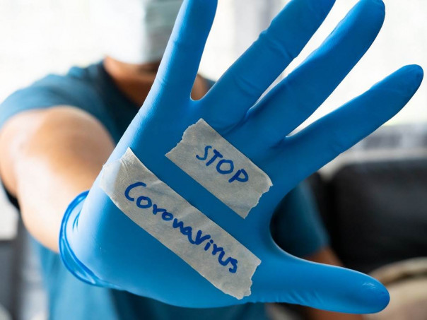 Почему перчатки нужно использовать правильно – главный инфекционист Минздрава