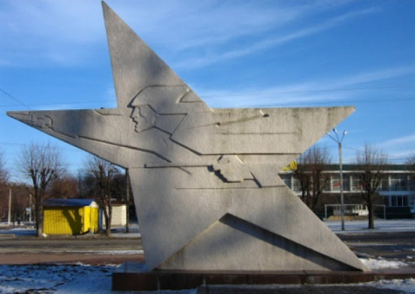 На Украине «не замечают» день освобождения страны от фашистов Красной армией, а в Киеве полиция не дала ветеранам развернуть знамя Победы