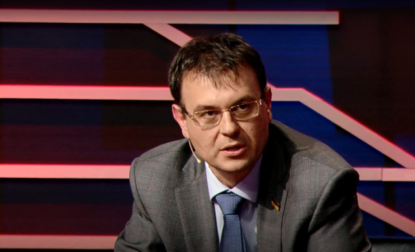 «Мечтали о Франции и Польше, а стали хуже Габона». «Слуга народа» констатировал, что Украина «очень бедная страна»