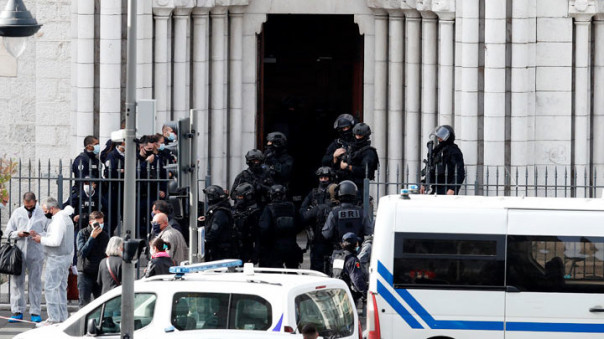 Варфоломеевская ночь для Макрона