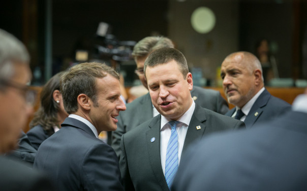 В Елисейский дворец на поклон