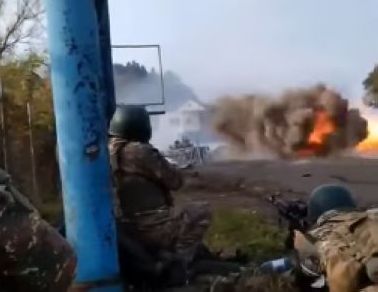 Турецкая ракета бьёт по танку Карабаха в бою в Шуше | Азербайджан заявил об уничтожении высокопоставленных должностных лиц | Видео от ВС Азербайджана