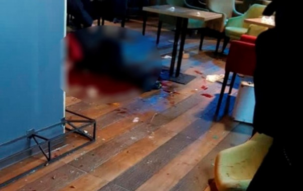 Украинские будни: "Охранник нардепа устроил стрельбу в ресторане в Харькове. Его забили бутылками насмерть"