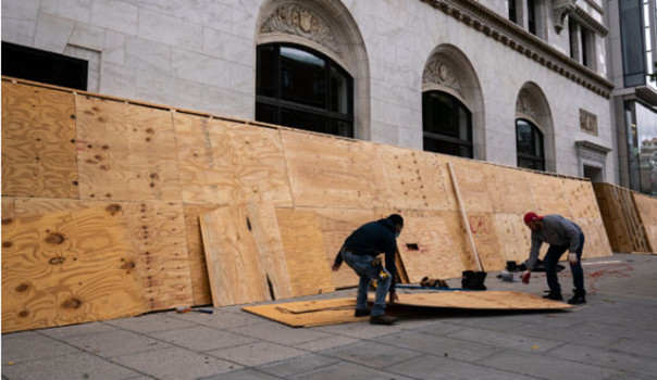 Владельцы магазинов в Вашингтоне готовятся к погромам