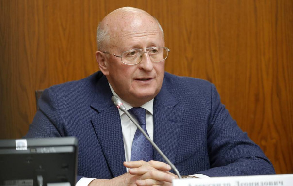 Гинцбург назвал сроки начала массовой вакцинации "Спутником V" в Москве и области