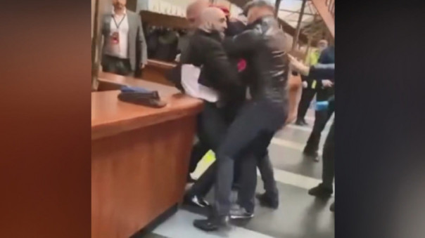 Бойца ММА Сергея Харитонова избили в Москве