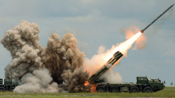 Реактивная система залпового огня "Торнадо" полностью заменит "Смерч" к 2027 году