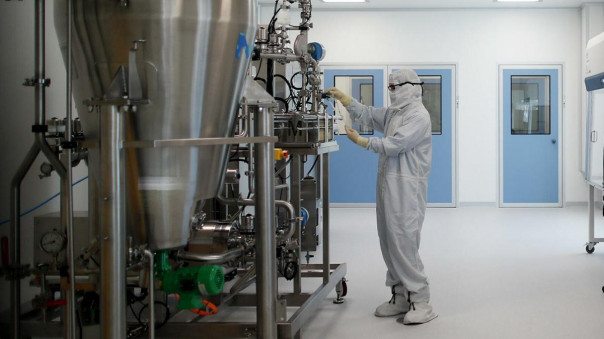 Российский инфекционист прокомментировал скандал с британской вакциной