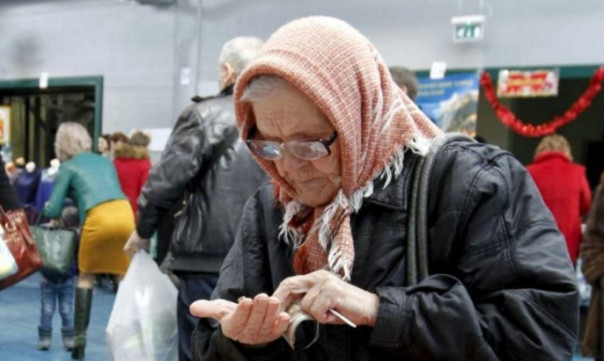 Бедные не должны платить налогов. Михаил Делягин