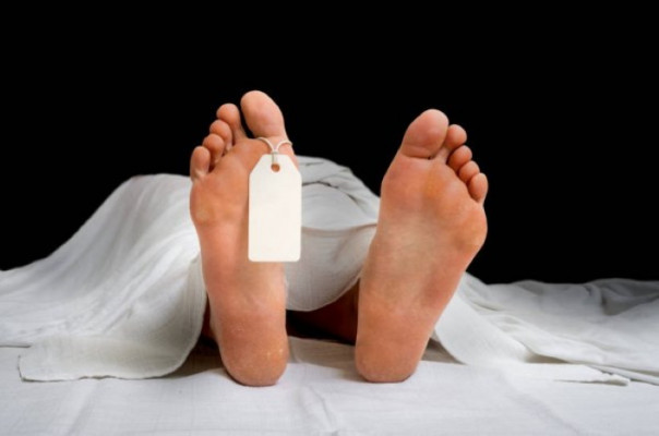 Кениец очнулся в морге, когда его собирались бальзамировать