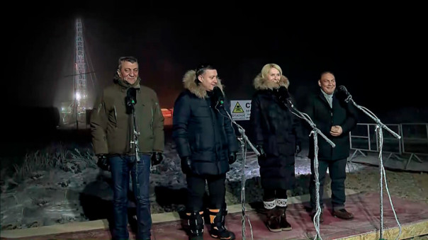 Путин призвал чиновников в Сибири не снимать шапки на морозе